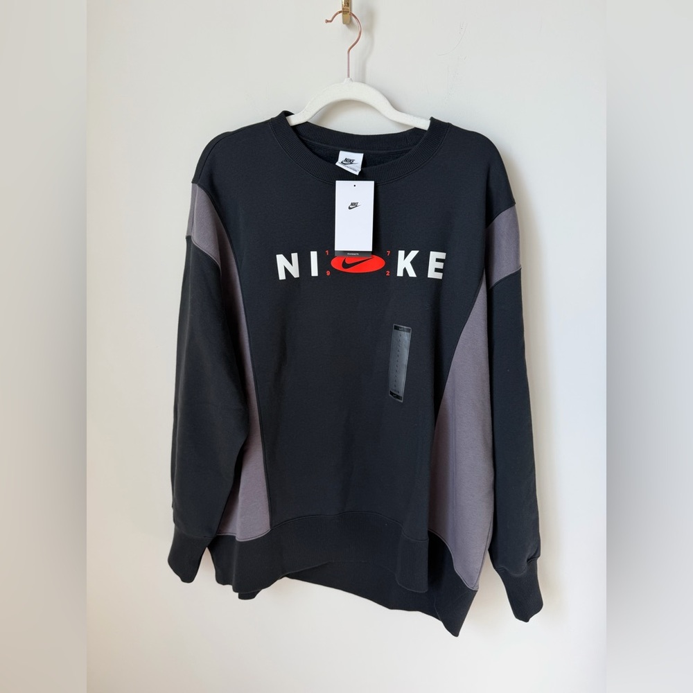 Nike Black Gray Logo Crewneck Sweatshirt